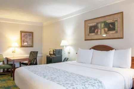 La Quinta Inn by Wyndham New Orleans Veterans / Metairie