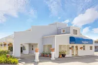Travelodge by Wyndham Mill Valley/Sausalito Hotels near Town Center Corte Madera