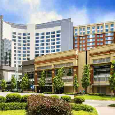 Renaissance Arlington Capital View Hotel Hotel Exterior