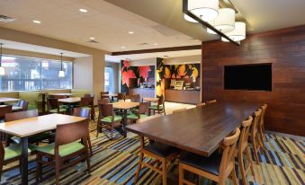 Fairfield Inn & Suites Raleigh Capital Blvd./I-540