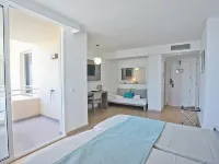 Aparthotel Playa Dorada Hotels in Sa Coma