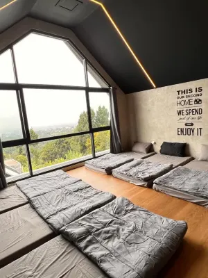 De Home Villa (Entertainment) Hotels near Punclut Ciumbuleuit