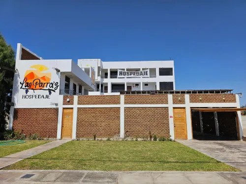 Hospedaje Las Parraz Hotels in Ica