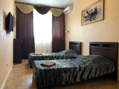 Niagara Hotel  호텔