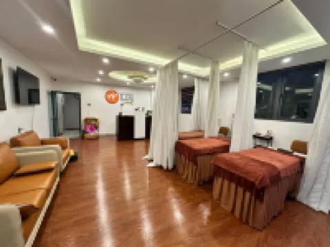 TTR Midtown View Hotel