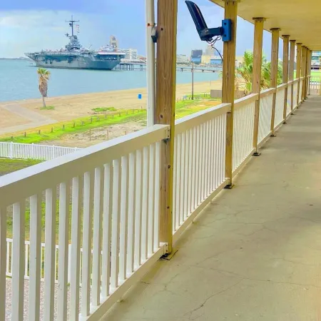 Sea Shell Inn on the Beach