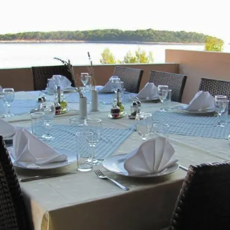 Hotel Priscapac Resort & Apartments