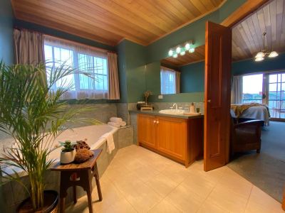 Hanlon Guest House