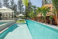 Ultra Broadbeach - Sea View