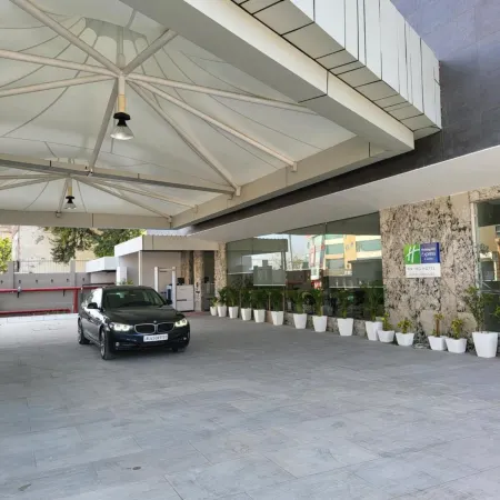 Holiday Inn Express & Suites JAIPUR GOPALPURA by IHG