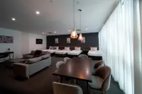 斯費拉公園套房會議飯店 - 廚房