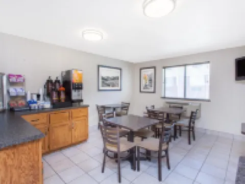 Super 8 by Wyndham Norton VA Hotels in Norton