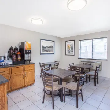 Super 8 by Wyndham Norton VA
