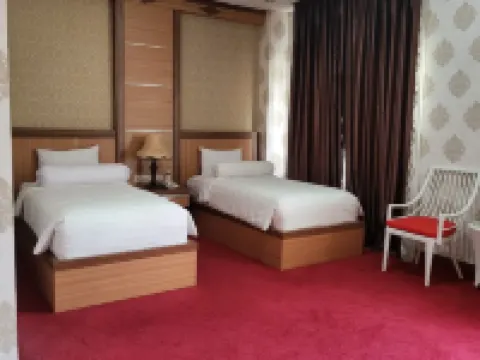 Grand Buana Lestari Hotel Hotels in Katapiang