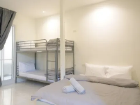 納普77 三帕蘭酒店