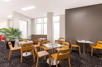 تيرمينوس أبارتمنت هوتل، آن أسسيند كوليكشن هوتل