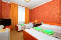 Avrora Hotel