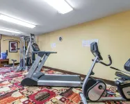 Quality Inn - Gym