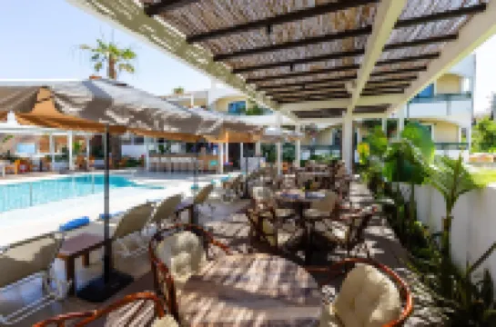 Trefon Hotel Apartments and Family Suites