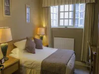 The Kings Head Hotel Các khách sạn ở Llantilio Pertholey