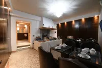 Locanda Leon Bianco on the Grand Canal - Kitchenette