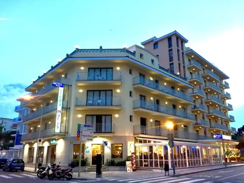 Hotel Stella Maris - Pools