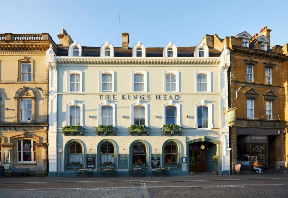 Kings Head Hotel - Housity