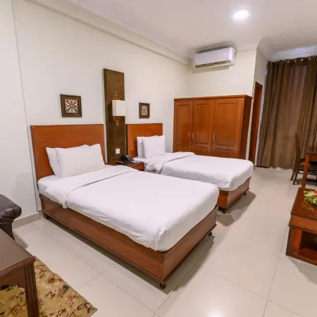 Hotel One I-9 Islamabad Отели рядом с достопримечательностью «Пакистанский монумент»