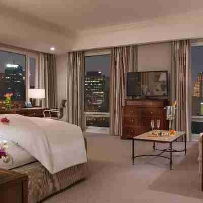 Discovery Primea, Manila Rooms