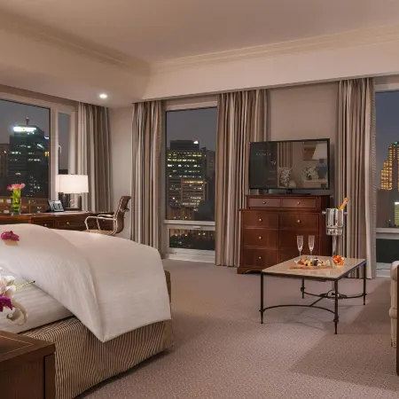 Discovery Primea, Manila