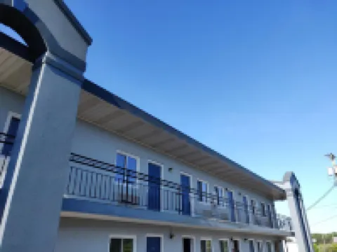 雪松灣酒店 桑達斯基酒店