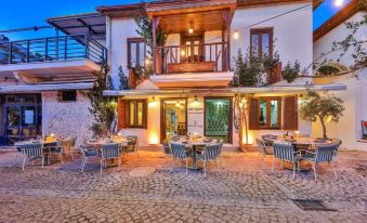 Old Town Hotel Kalkan - Housity