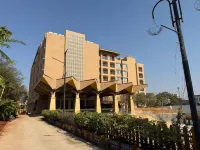 De Lush Pune - 2-Star