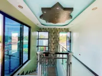 Rb's Three Storey House - 2-Sterne