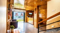 Hotel Diwan Sachpass Himalayan Brothers - balcony