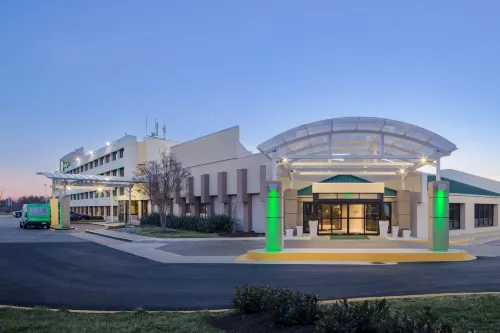 Holiday Inn WASHINGTON-COLLEGE PK (I-95) by IHG Hotels in Berwyn