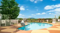 Holiday Inn Express & Suites PIGEON FORGE - SEVIERVILLE by IHG Hotels in Sevierville
