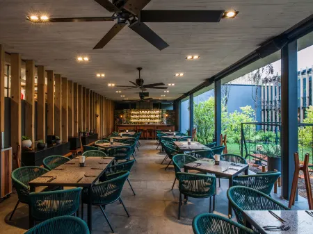 Mr & MRS Smith Cinco Rodavento