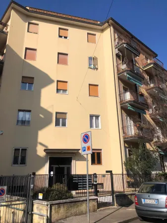 B&B Fablas Отели рядом с достопримечательностью «Villa Mosconi Bertani»