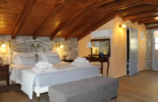 In Plo Luxury Suites