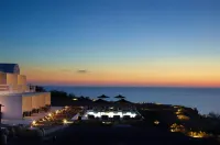 Absolute Paradise Santorini Hotel in zona Mesa Pigadia Beach