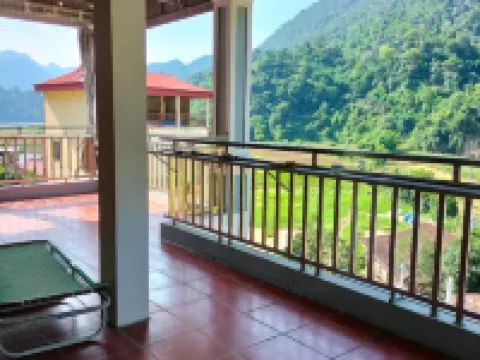 BaBe Lake - NHA NGHI THU NHAC Hotels in Nam Mau