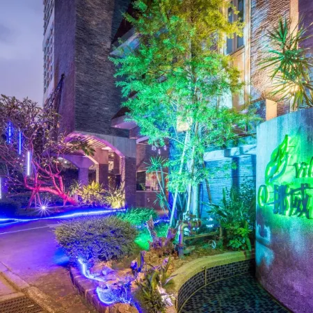 Norway Forest Villa Motel Отели рядом с достопримечательностью «Станция метро Danfeng»