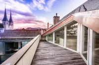 Top City Center Apartments Location Next to Lion Monument