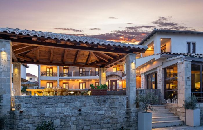 Stamos Hotel