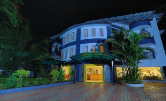 Strand Resort