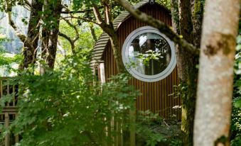 RiverBeds - Luxury Wee Lodges with Hot Tubs