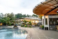 Hotel & Wisma Bintang Jadayat - Pools