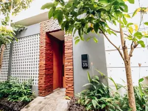 Villa Carmela Batu by Kingspark 8