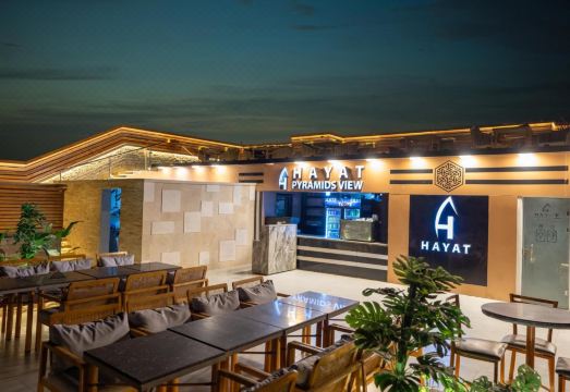 하야트 피라미드 뷰 호텔의 옥상 레스토랑